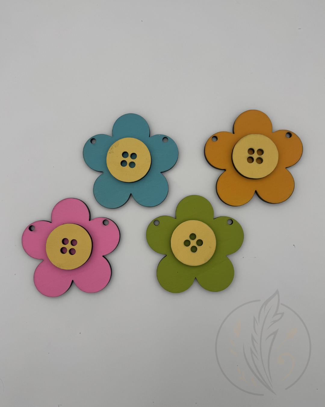 Retro Flower Wooden Tags - Set of 4