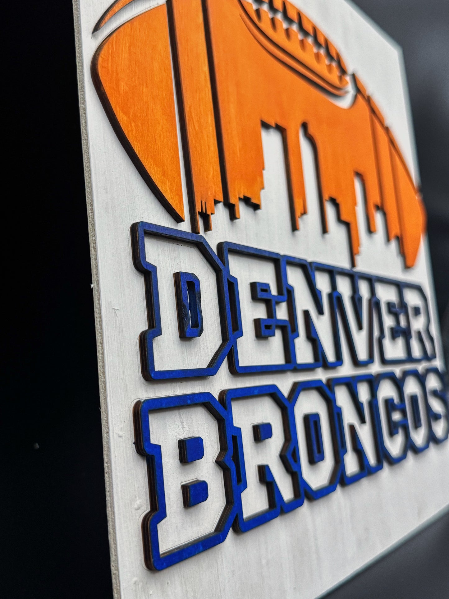 Broncos